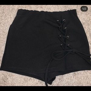 Side tie skort